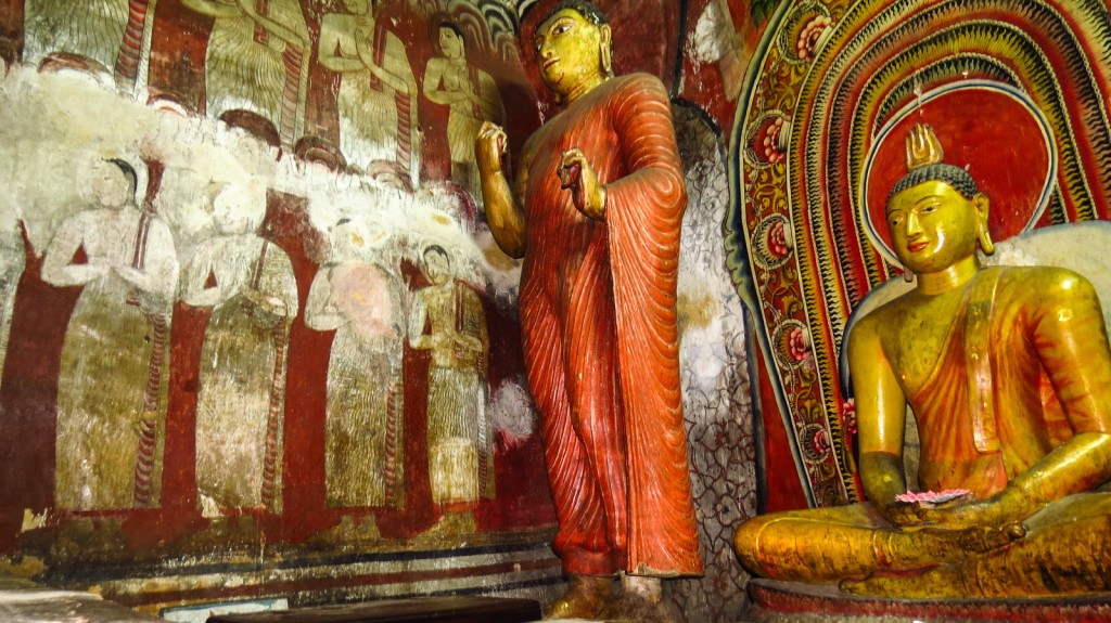 Dambulla-caves-buddha