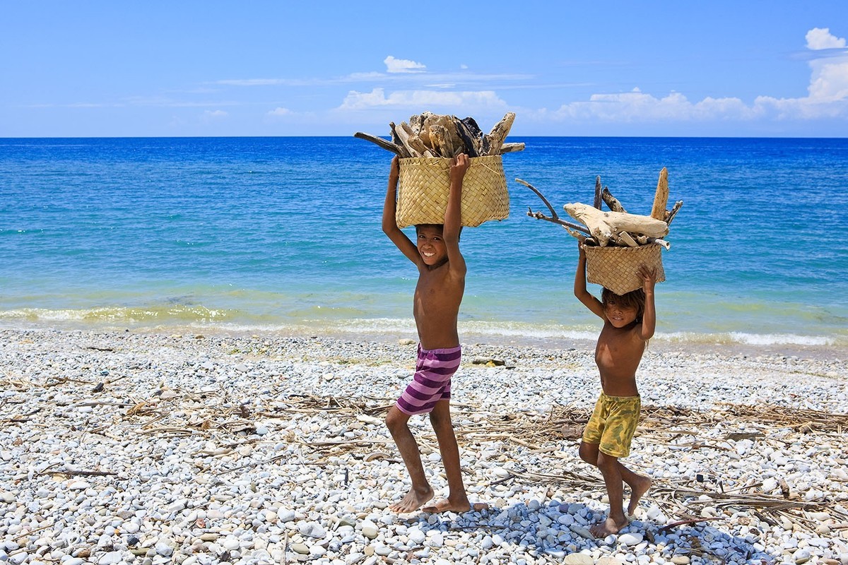 Восточный Тимор, второе сокращённое название Тимор-Лесте, полная официальная форма — Демократическая Республика Восточный Тимор (2)