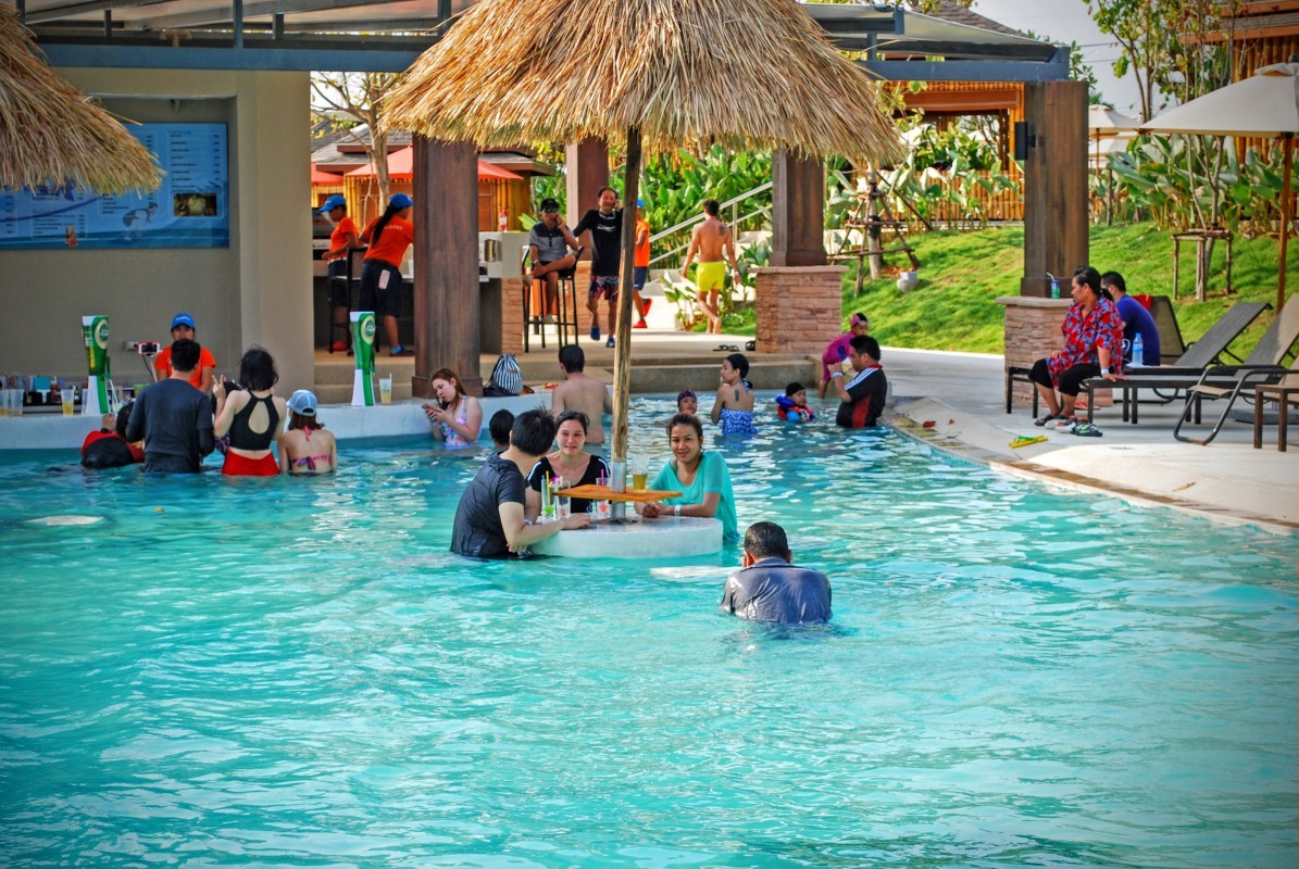 RamaYana-Waterpark-Pattaya-Thailand-Relax-Pool-5