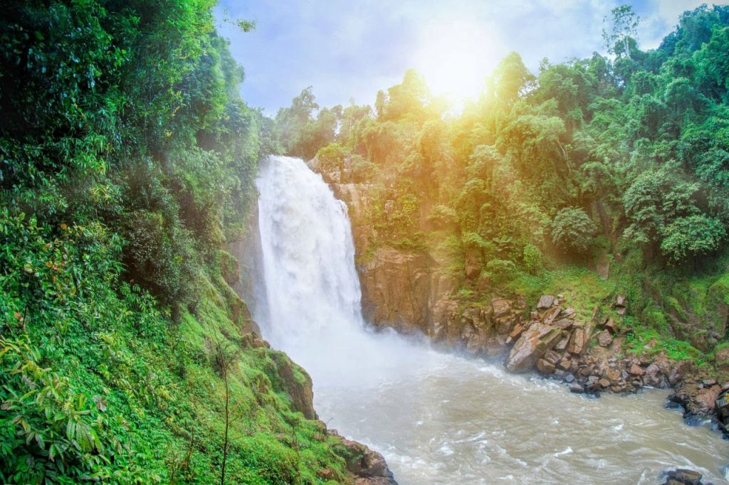 Водопад Haew Narok